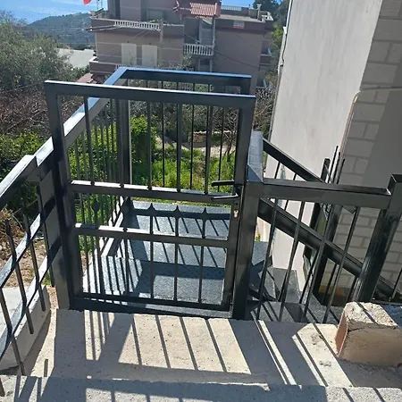 Apartamento Maria's 3 *
